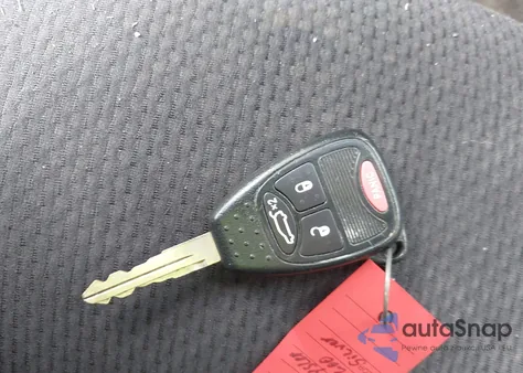 2014 Chrysler 200 Lx из США, поврежденный, VIN 1C3CCBAB6EN141153